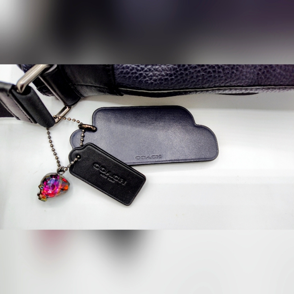 Coach Bond small Messenger Bag. Pebble Leather Navy/black. Upcrafted w skulls. - Picture 4 of 15